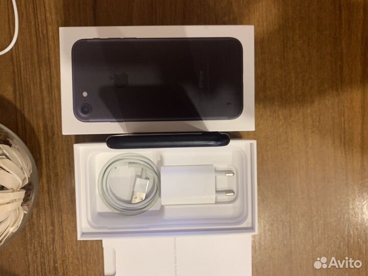 iPhone 7, 32 ГБ