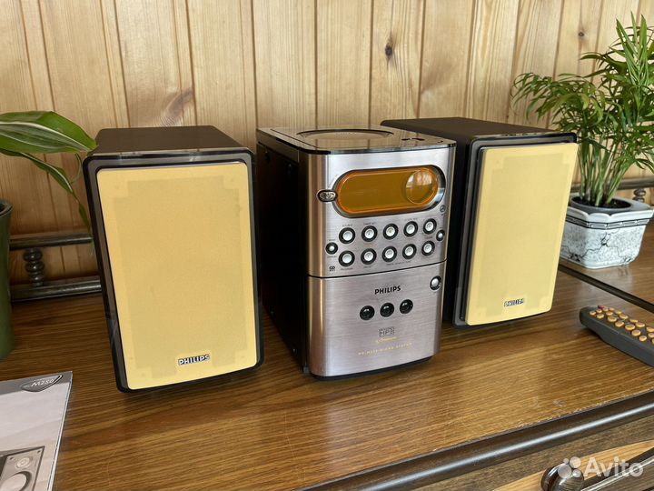 Музыкальный центр Philips MC-M250