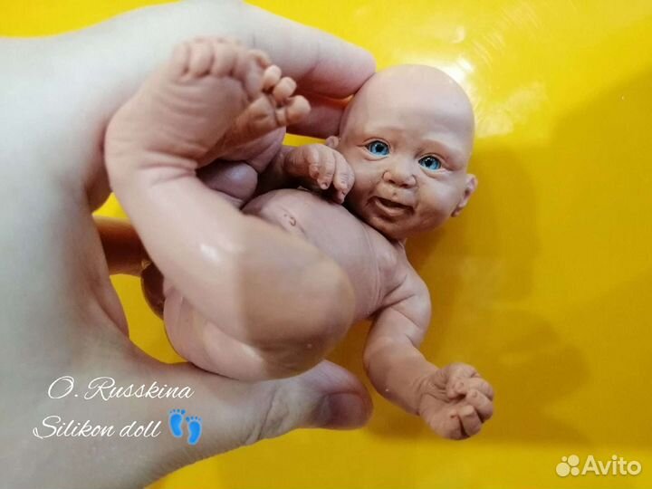 Силиконовая кукла