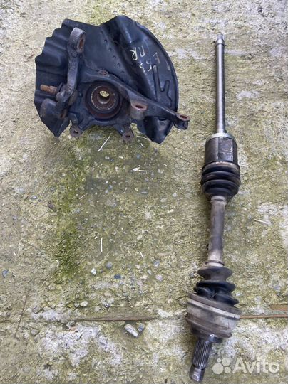 Продам поворотный кулак в сборе на бмв Х5 Е 53