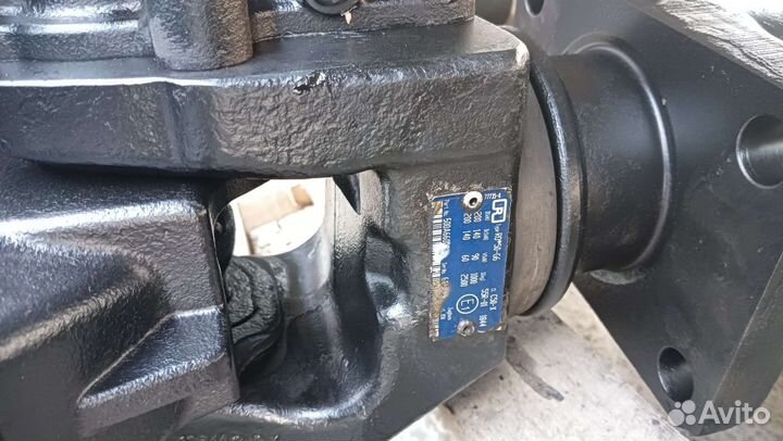 Фаркоп Rockinger 50 усиленный 200kN