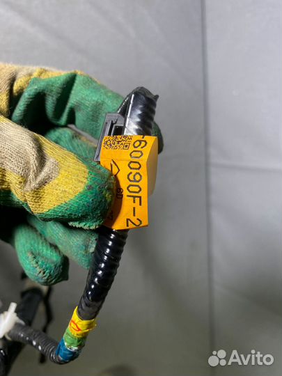 Проводка заднего левого сидения Lexus LX 570