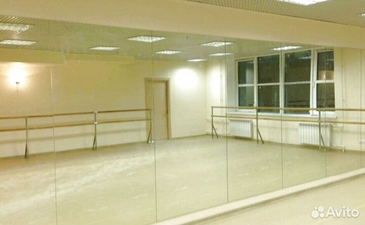 В спортзал зеркало