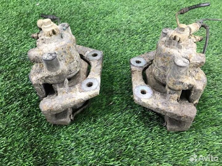 Суппорт тормозной задний Bmw X5 E53 M57D30 2004