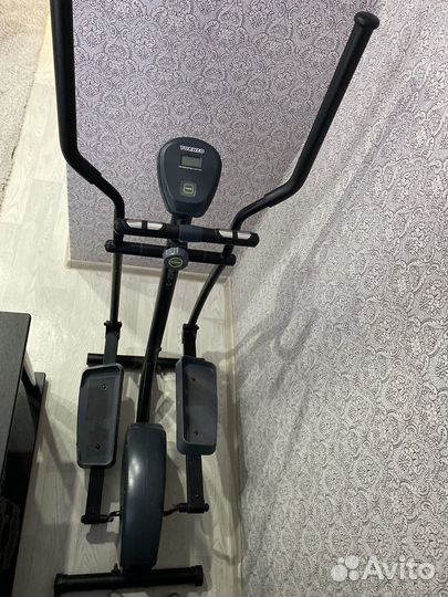Эллиптический тренажер torneo