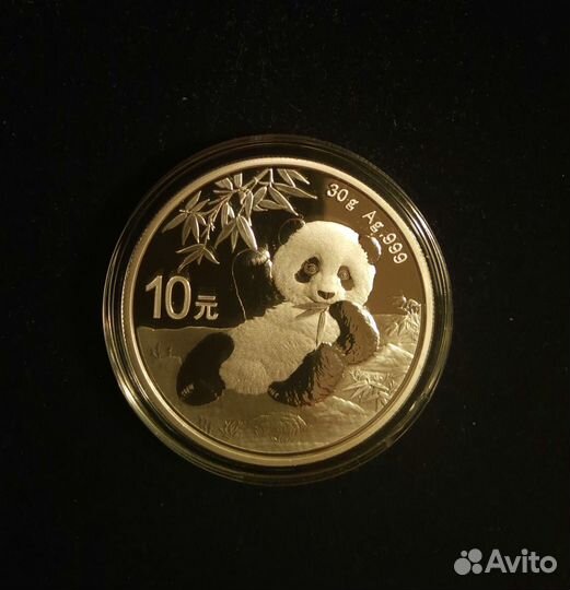 Китай 10 юаней 2003- 2023 панда серебро