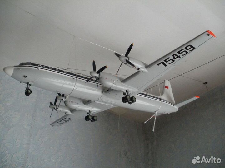 Ил-18 в М.1:72