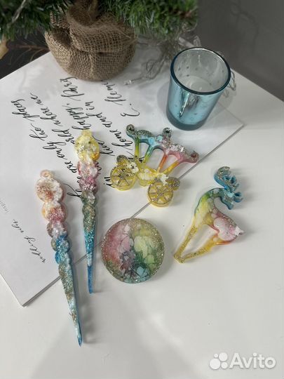 Новогодние елочные игрушки