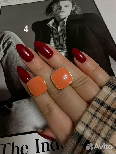 Сережки женские