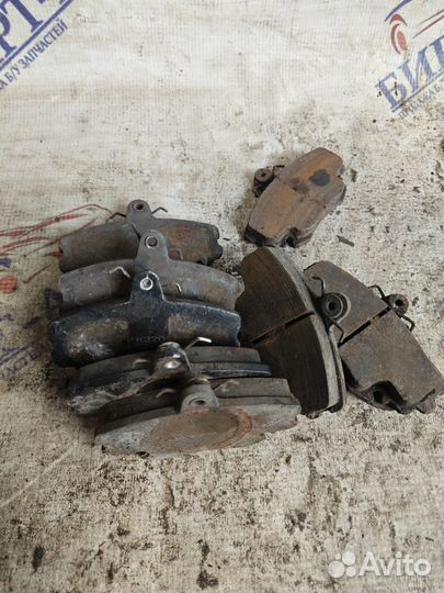 Колодки тормозные Renault Logan I (2004—2009)