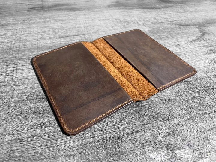 Обложка на паспорт из кожи, ручной работы