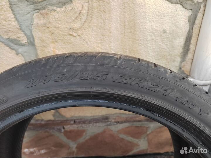 Pirelli P Zero 295/35 R21 107Y