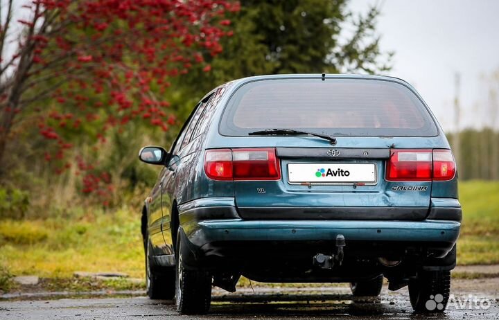 Toyota Caldina 1.5 AT, 2000, 142 000 км