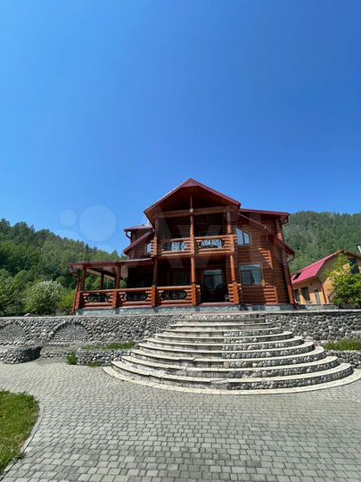 Дом 450 м² на участке 30 сот.
