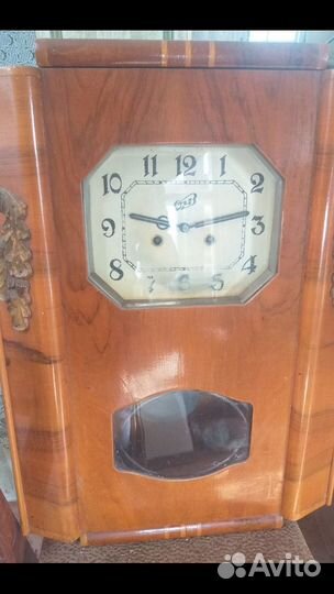 Старинные настенные часы