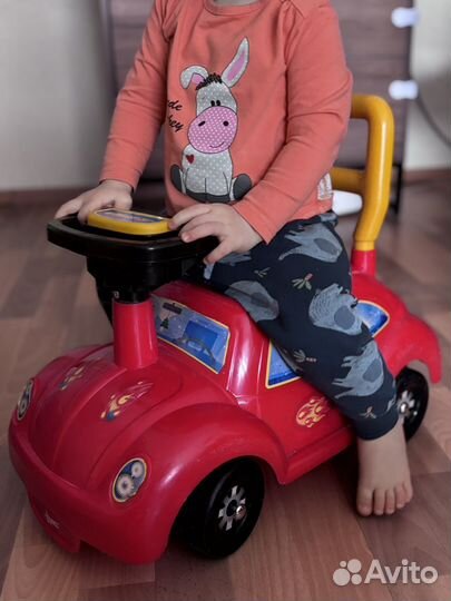 Детская машинка толокар каталка