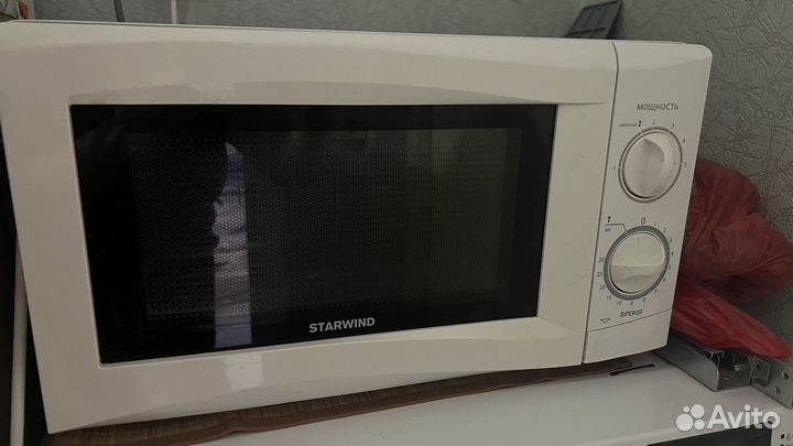 Микроволновая печь Starwind