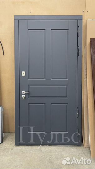 Дверь входная в квартиру