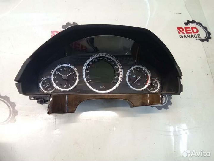 Панель приборов Mercedes-Benz E-Class W212