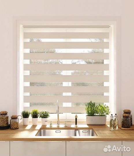 Штора рулонная День-Ночь 120x160 молочный;