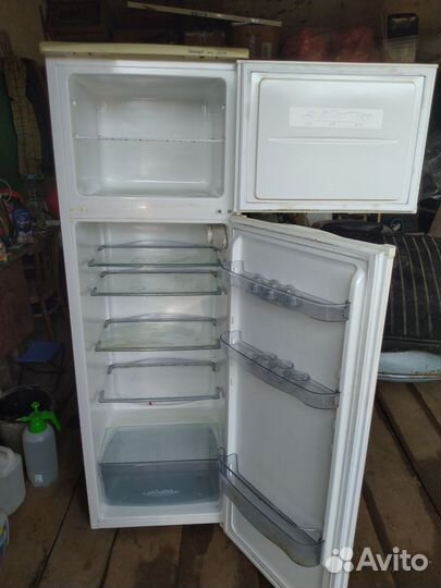 Холодильник на запчасти