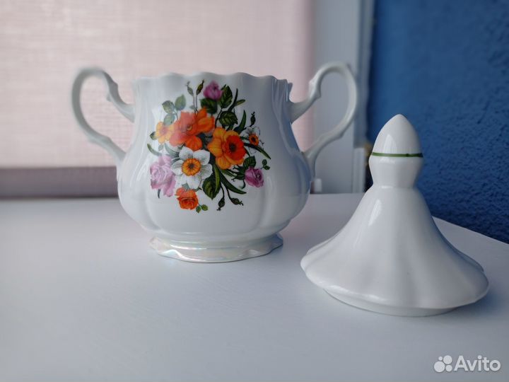 Винтажная сахарница