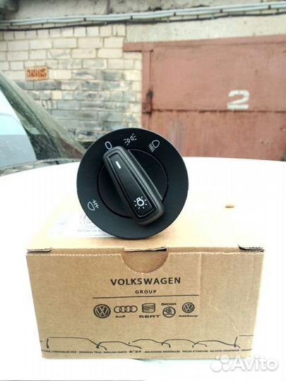 Продам переключатель света фар skoda octavia a7