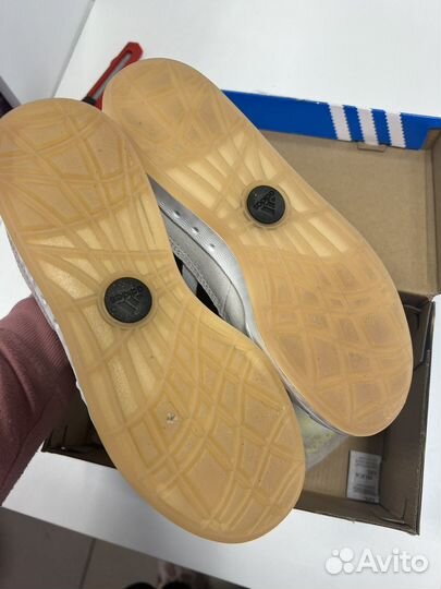 Кроссовки adidas новые(разные размеры)