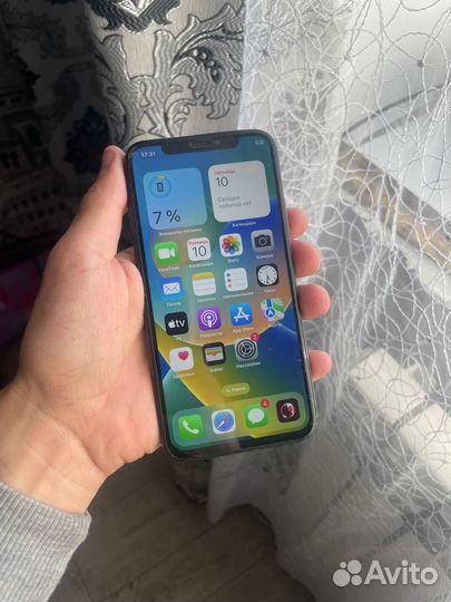 iPhone X, 64 ГБ