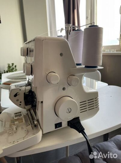 Оверлок jaguar 880D