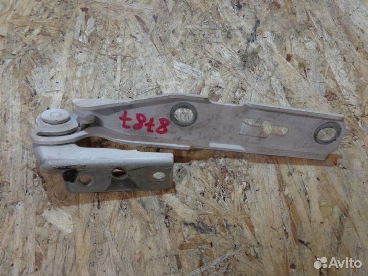 Петля капота Audi A4 B7 AUK