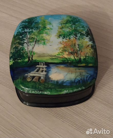 Шкатулка авторская. Федоскино. Не декупаж