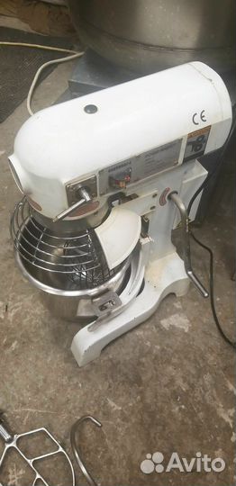 Миксер планетарный на 10литров