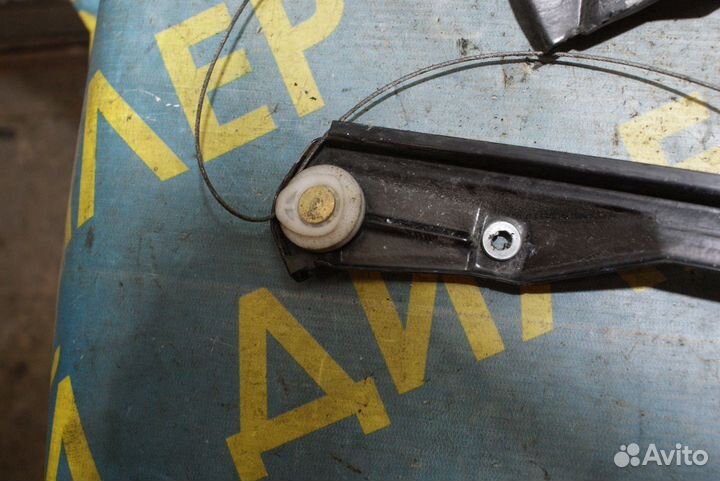 Трос стеклоподъемника Volkswagen Passat B5+