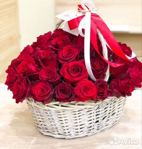 Корзина роз Доставка