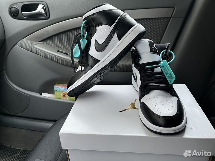 Кроссовки nike air jordan 1 mid panda