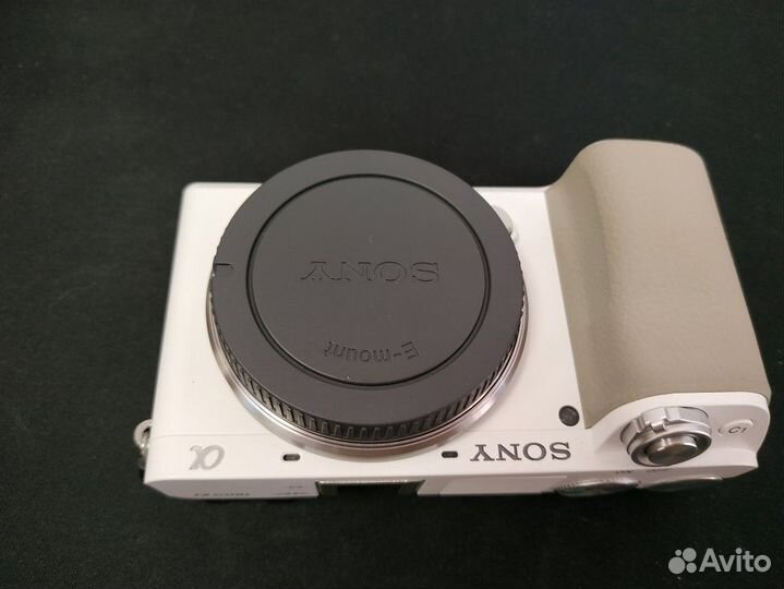 Sony Alpha A6100 Body White