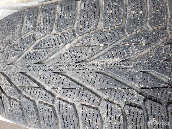Nokian Tyres Hakkapeliitta R2 SUV 235/65 R17