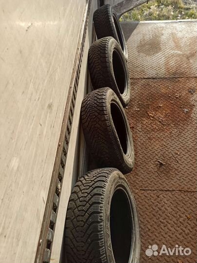 Goodyear UltraGrip 500 185/65 R15