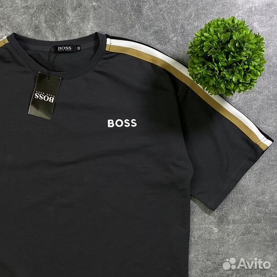 Костюм мужской летний Boss (футболка + шорты)