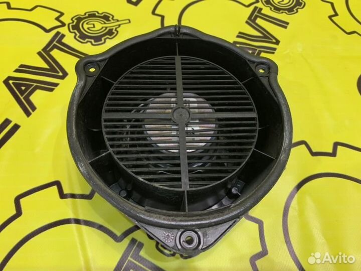 Динамик задний левый Audi A6 4F2 AUK 2004-2008