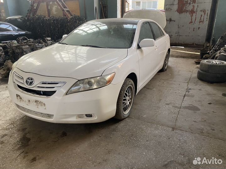 В полном разборе Toyota Camry xv40 2006год