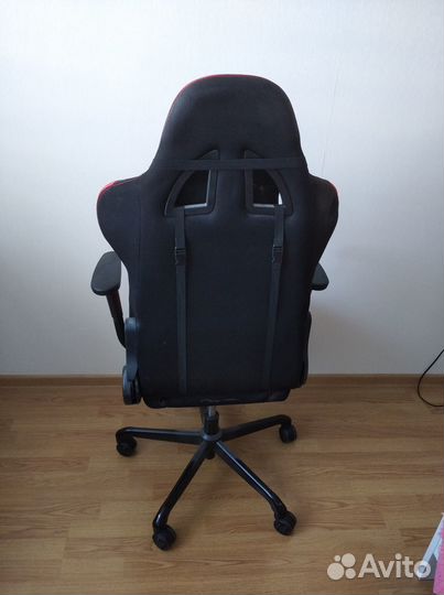 Игровой компьютерный стул Бюрократ