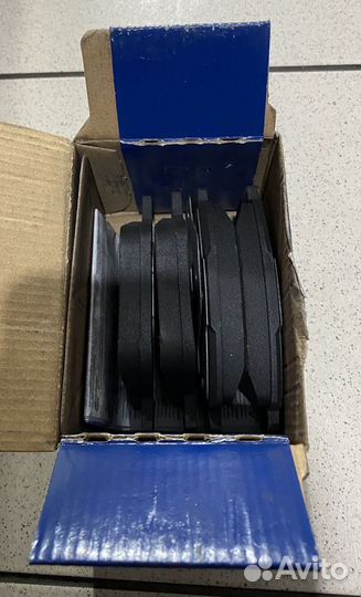 Колодки тормозные дисковые передние Bosch