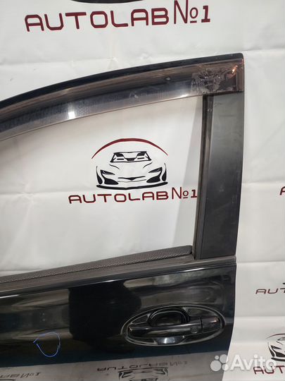 Левая передняя дверь Toyota Vitz KSP90