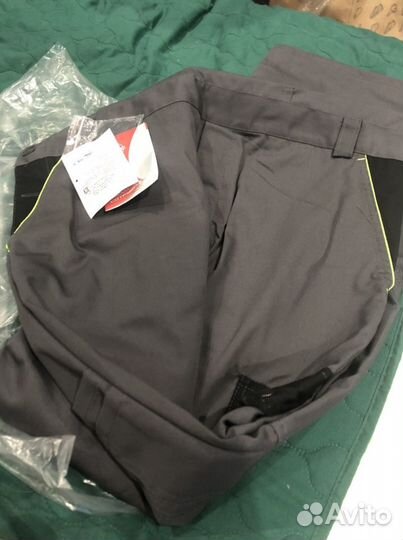 Полукомбинезон с курткой «сириус-ховард» новый