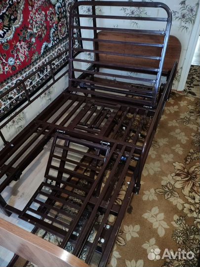 Кровать для лежачих больных бу