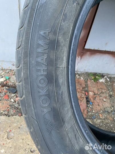 Yokohama Advan Sport V102 235/55 R20