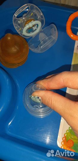 Бутылочка и аксессуары для кормления