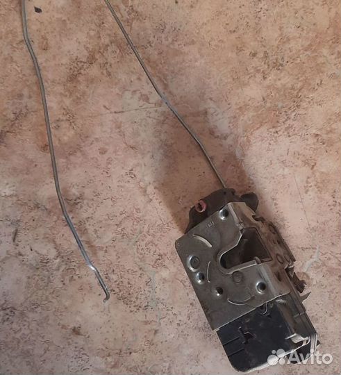Замок багажника Лада Гранта